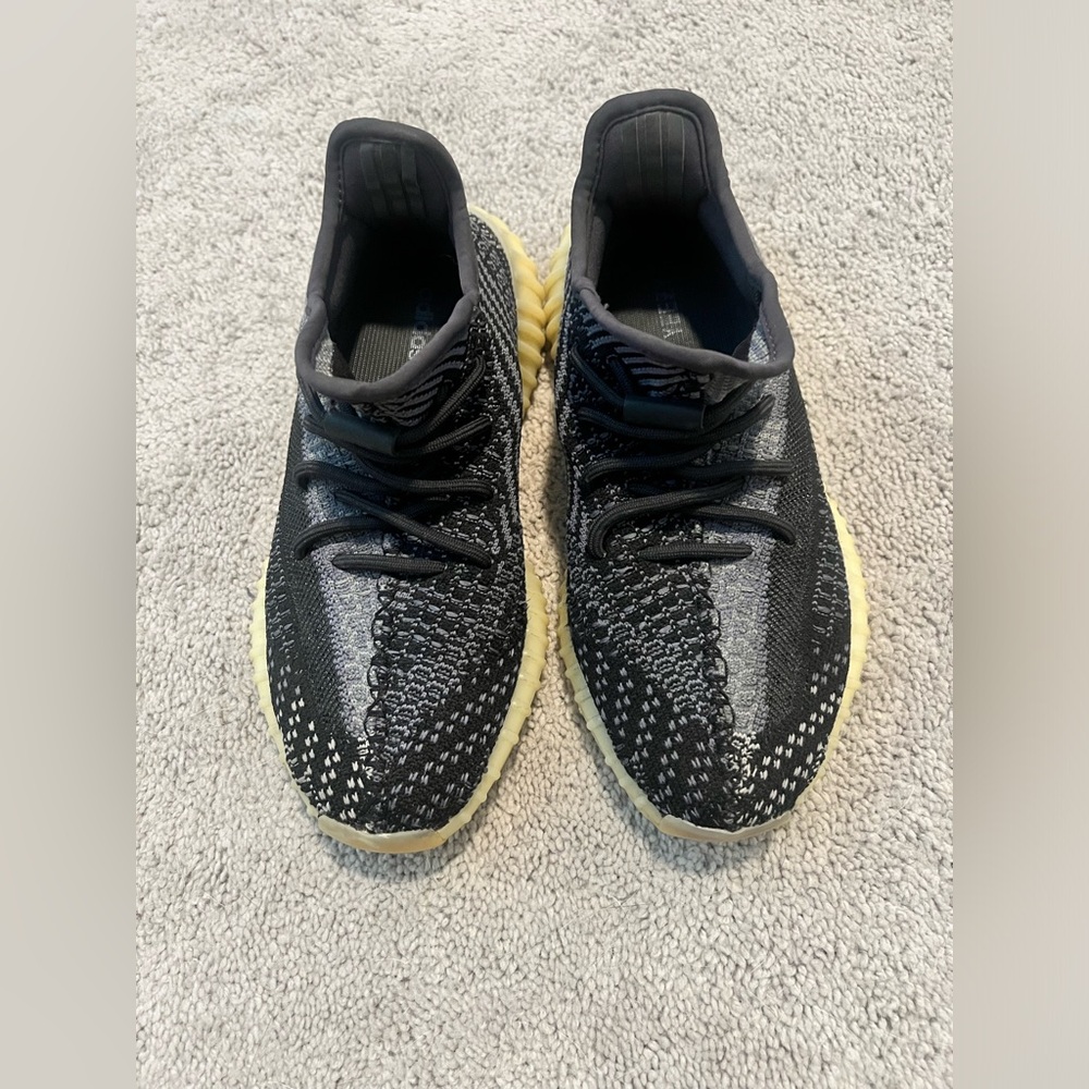Yeezy 350 Carbon